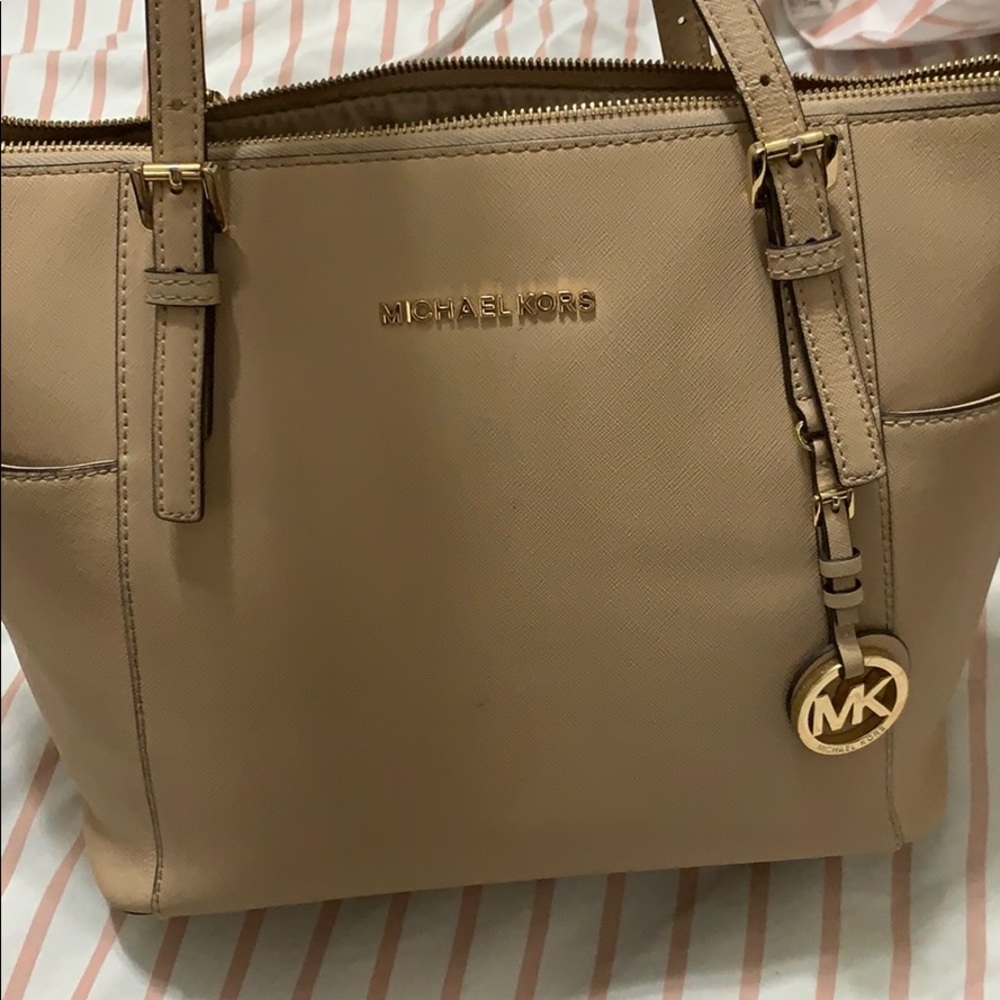 Michael kors purse